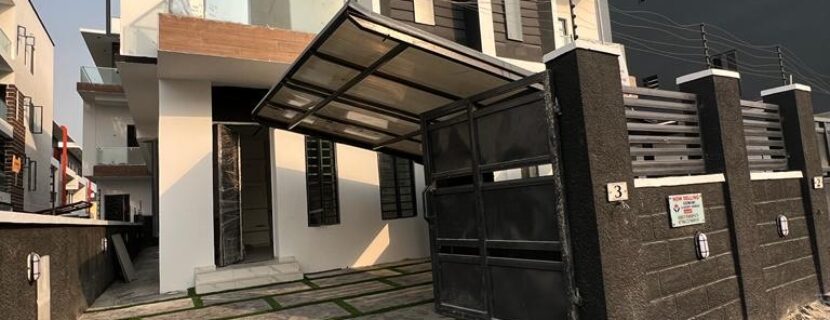 5 BEDROOM FULLY DETACHED DUPLEX WITH SWIMMING POOL 5 BEDROOM FULLY DETACHED DUPLEX WITH SWIMMING POOL