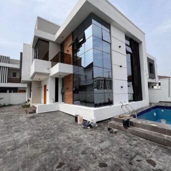 5 BEDROOM FULLY DETACHED DUPLEX WITH BQ AND SWIMMING POOL 