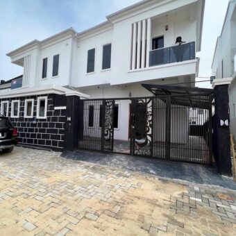 4 BEDROOM SEMI DETACHED DUPLEX WITH BQ