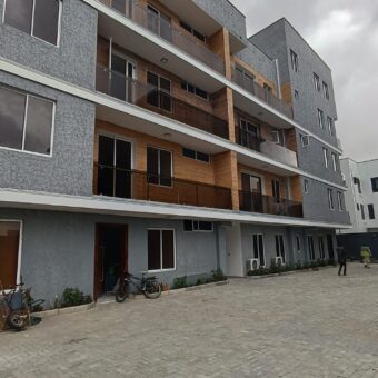 3 BEDROOM APARTMENT WITH BQ FOR SALE