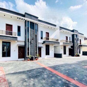 FOR RENT!!!   Lovely 4 Bedroom Terrace Duplex with BQ