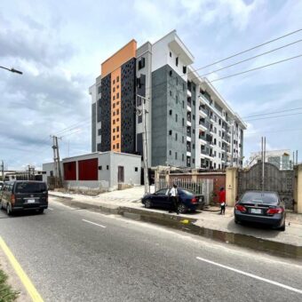 FOR RENT:  Newly Built Luxury 1 Bedroom Apartment In Lekki Phase 1.