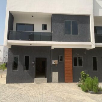  FOR SALE !! Brand new 3 Bedroom Terrace