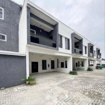 FOR SALE!!! 4 Bedroom Terrace Duplex