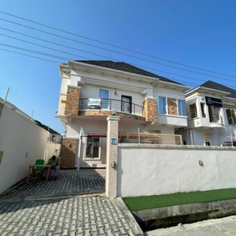 For sale    EXQUISITELY FINISHED 4 & 5 BED FULLY DETACHED WITH BQ