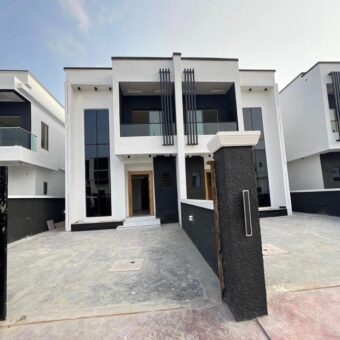 BEAUTIFULLY FINISHED 4 BED SEMI DETACHED DUPLEX & BQ FOR SALE!!