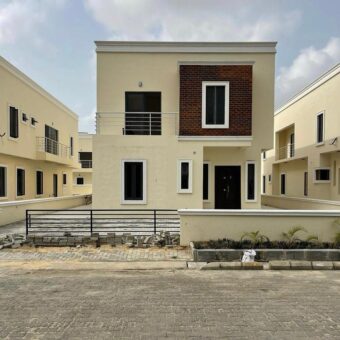 FOR RENT!!!  5Bedroom Detached Duplex With Swimming Pool & BQ Location –