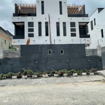 FOR RENT!!!  4Bedroom Semi Detached Duplex With Open Terrace