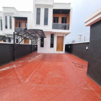 FOR RENT!!!  4Bedroom Detached Duplex With BQ