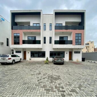 FOR RENT!!!  4Bedroom Semi Detached Duplex With Swimming Pool, Gym, Tennis Court, Playground & BQ Location – Lekki Phase One