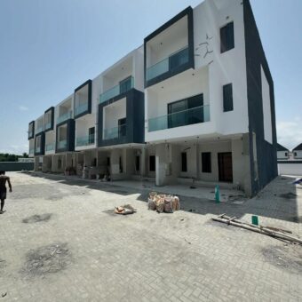 FOR RENT!!!  Brand New 4 Bedroom Terrace Duplex 